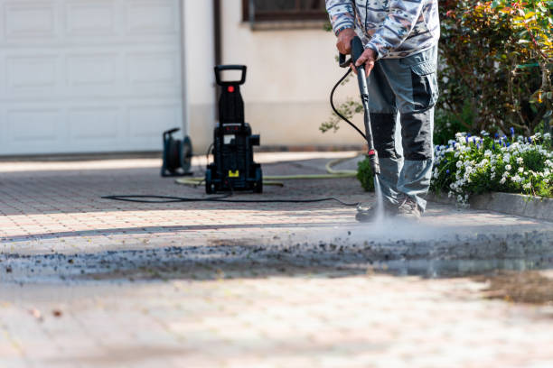 Garage Pressure Washing in Parlier, CA